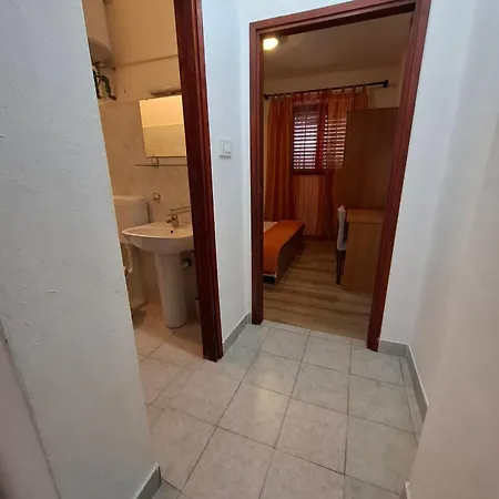 Appartamento With Parking Space Privlaka, Zadar - 12985 *